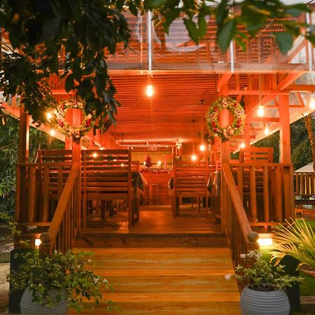 White Land City Hotel Dambulla Exterior photo
