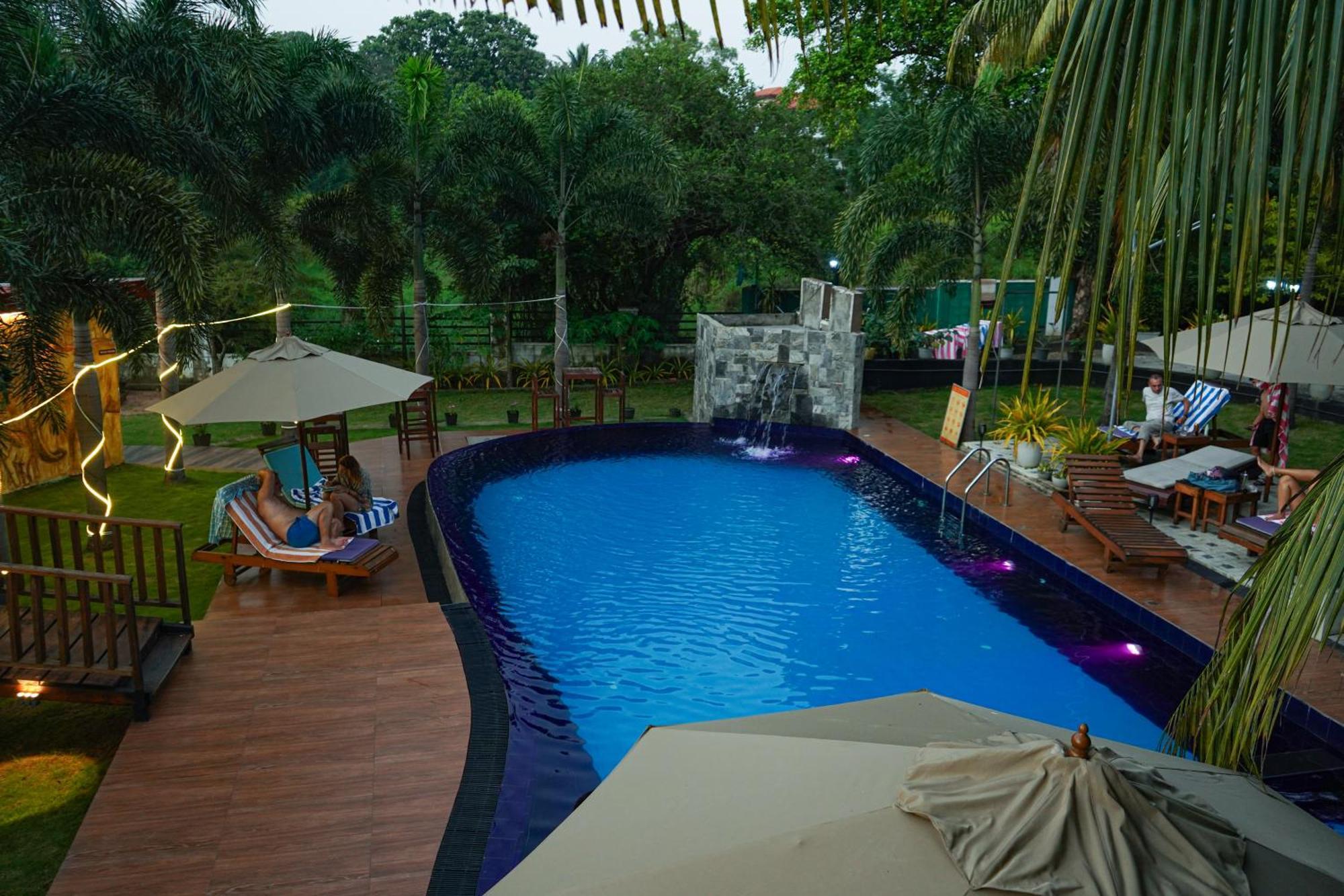 White Land City Hotel Dambulla Exterior photo