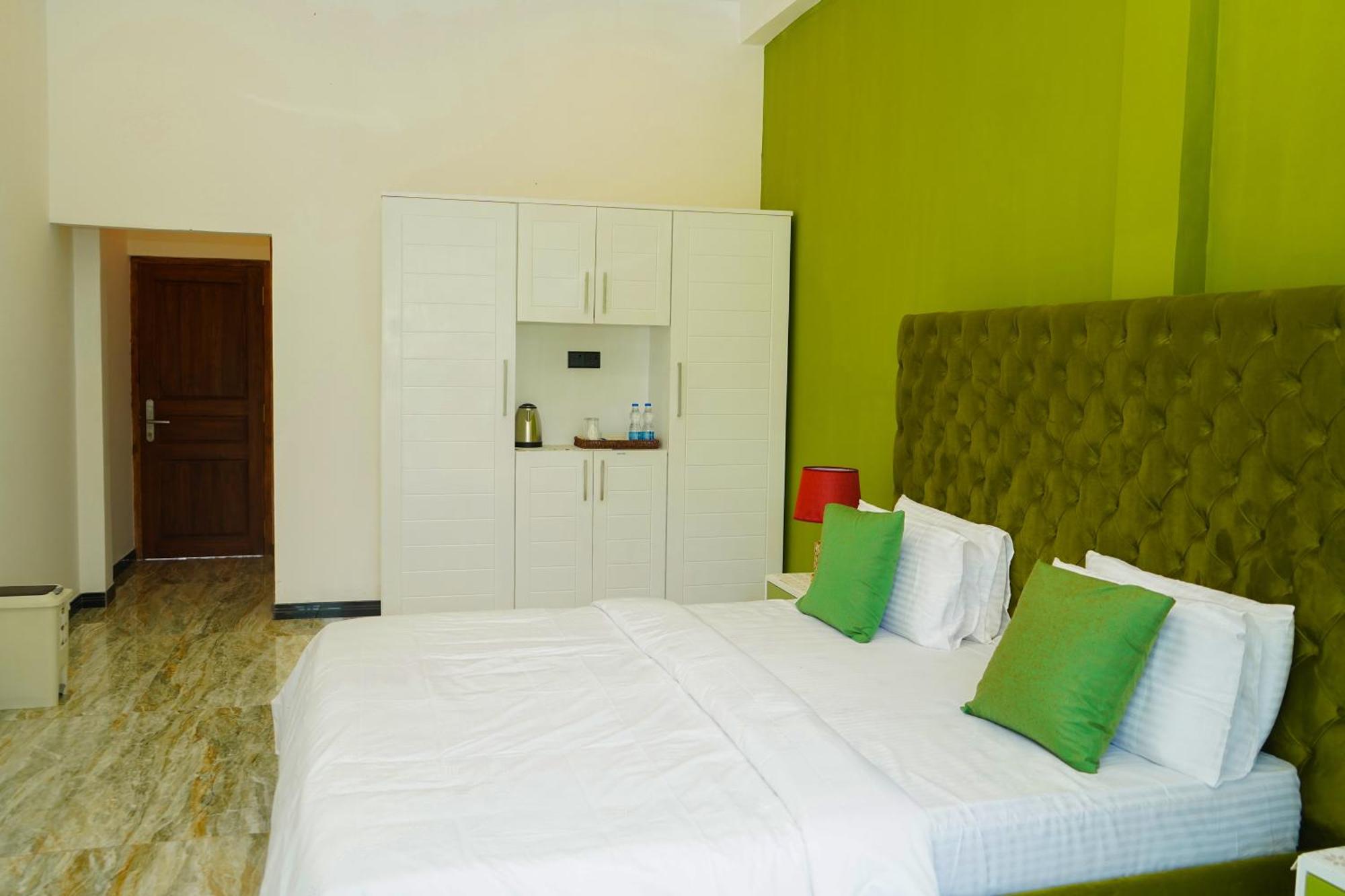 White Land City Hotel Dambulla Exterior photo