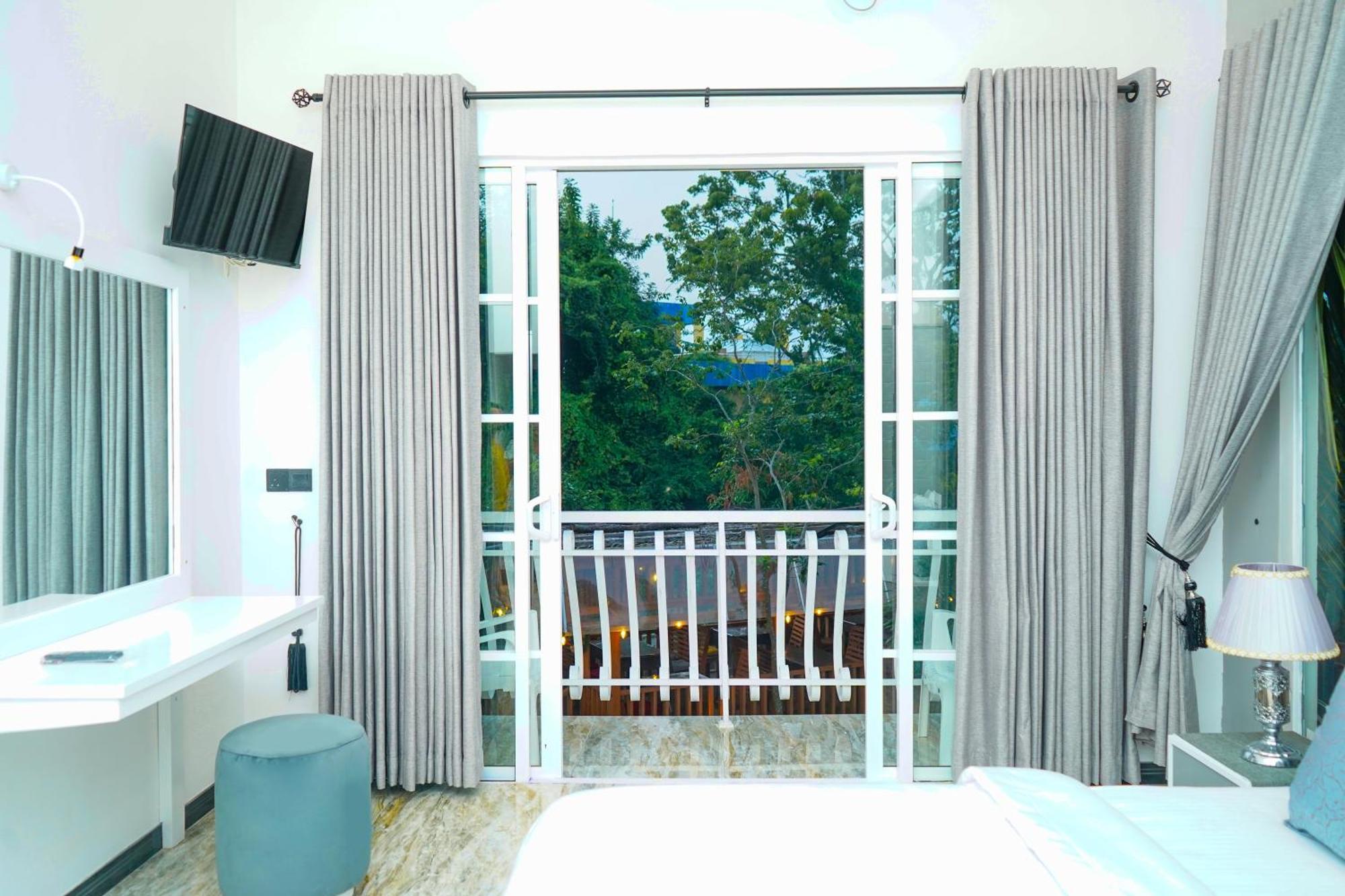 White Land City Hotel Dambulla Exterior photo